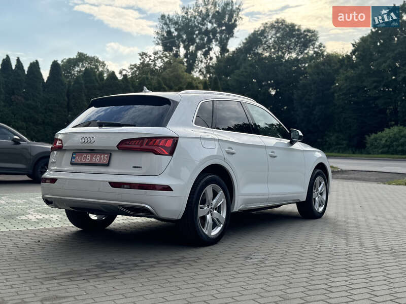 Позашляховик / Кросовер Audi Q5 2019 в Львові