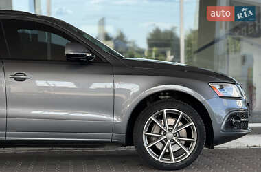 Внедорожник / Кроссовер Audi Q5 2015 в 