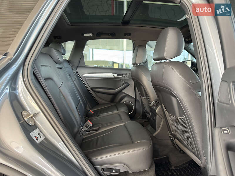 Внедорожник / Кроссовер Audi Q5 2015 в Киеве