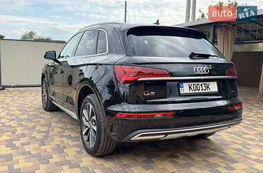 Внедорожник / Кроссовер Audi Q5 2022 в 