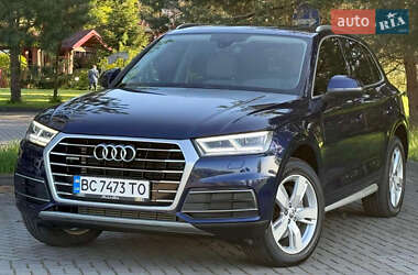 Внедорожник / Кроссовер Audi Q5 2017 в 