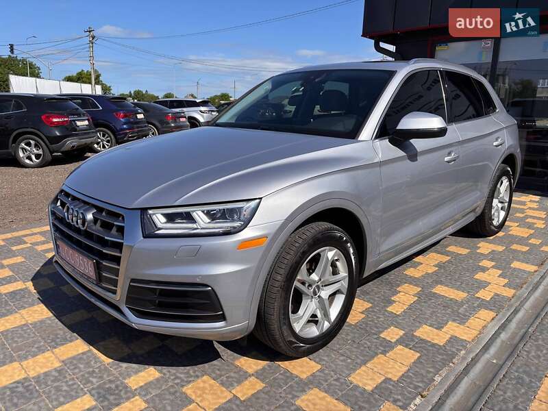 Позашляховик / Кросовер Audi Q5 2018 в Львові