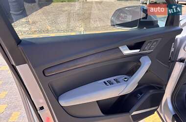 Внедорожник / Кроссовер Audi Q5 2018 в 
