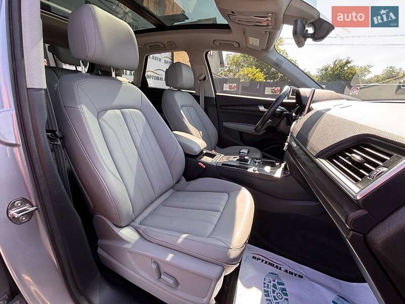 Позашляховик / Кросовер Audi Q5 2018 в Львові