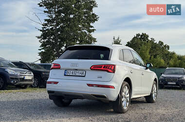 Внедорожник / Кроссовер Audi Q5 2018 в 