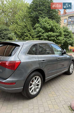 Внедорожник / Кроссовер Audi Q5 2011 в 