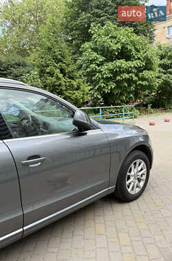 Внедорожник / Кроссовер Audi Q5 2011 в 