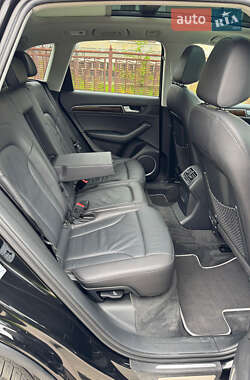 Внедорожник / Кроссовер Audi Q5 2015 в 