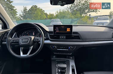 Внедорожник / Кроссовер Audi Q5 2018 в 