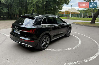 Внедорожник / Кроссовер Audi Q5 2020 в 