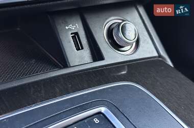 Внедорожник / Кроссовер Audi Q5 2018 в 