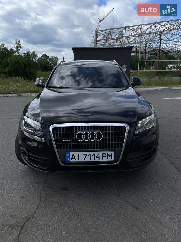 Внедорожник / Кроссовер Audi Q5 2011 в 