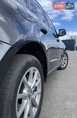 Внедорожник / Кроссовер Audi Q5 2011 в 