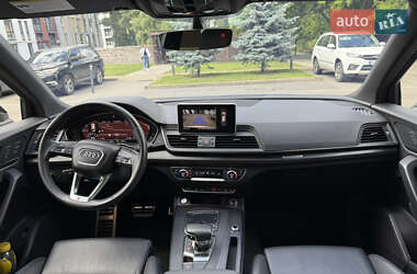 Внедорожник / Кроссовер Audi Q5 2017 в 