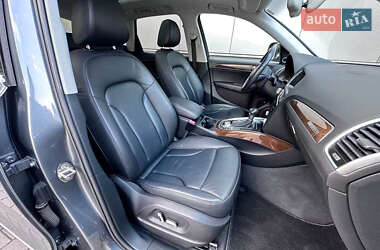 Внедорожник / Кроссовер Audi Q5 2016 в 