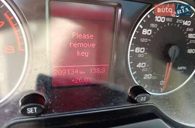 Внедорожник / Кроссовер Audi Q5 2010 в 