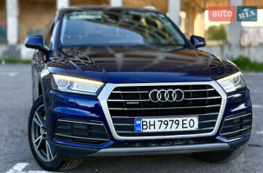 Внедорожник / Кроссовер Audi Q5 2017 в 