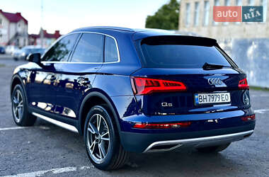 Внедорожник / Кроссовер Audi Q5 2017 в 