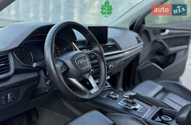 Внедорожник / Кроссовер Audi Q5 2017 в 