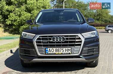 Внедорожник / Кроссовер Audi Q5 2017 в 