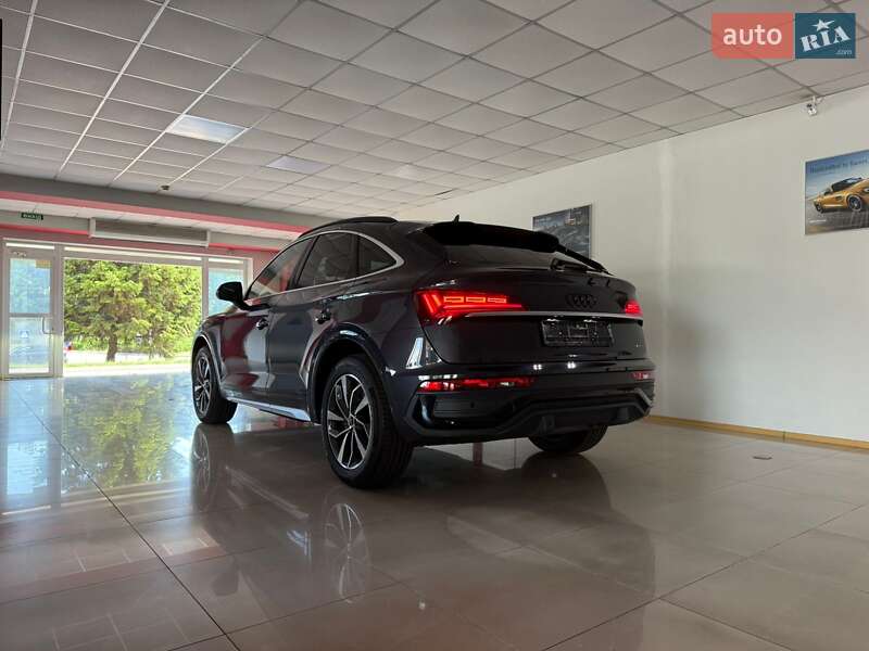 Внедорожник / Кроссовер Audi Q5 2022 в Черкассах