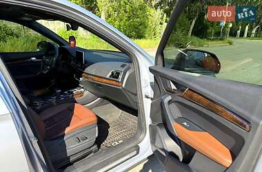 Внедорожник / Кроссовер Audi Q5 2019 в 