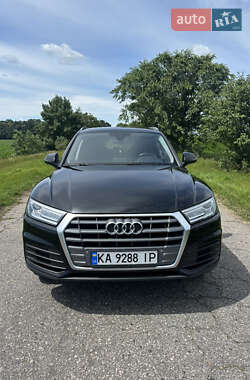 Внедорожник / Кроссовер Audi Q5 2017 в 