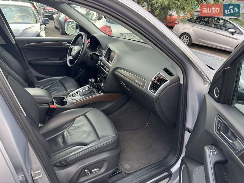 Внедорожник / Кроссовер Audi Q5 2016 в Киеве