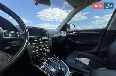 Внедорожник / Кроссовер Audi Q5 2011 в 