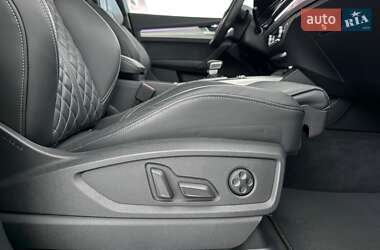 Внедорожник / Кроссовер Audi Q5 2022 в 
