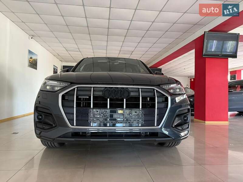 Внедорожник / Кроссовер Audi Q5 2022 в Черкассах