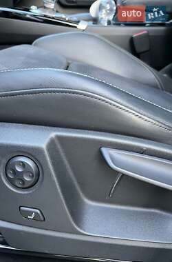 Внедорожник / Кроссовер Audi Q5 2021 в 