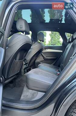 Позашляховик / Кросовер Audi Q5 2021 в Луцьку