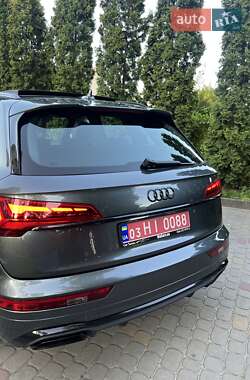 Позашляховик / Кросовер Audi Q5 2021 в Луцьку