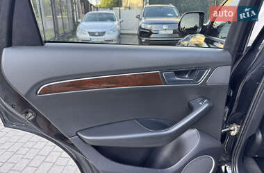 Внедорожник / Кроссовер Audi Q5 2009 в 