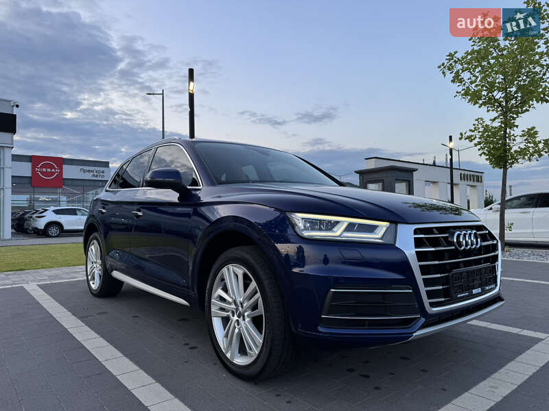 Внедорожник / Кроссовер Audi Q5 2017 в Мукачево