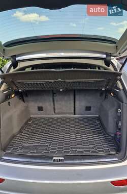 Внедорожник / Кроссовер Audi Q5 2009 в 