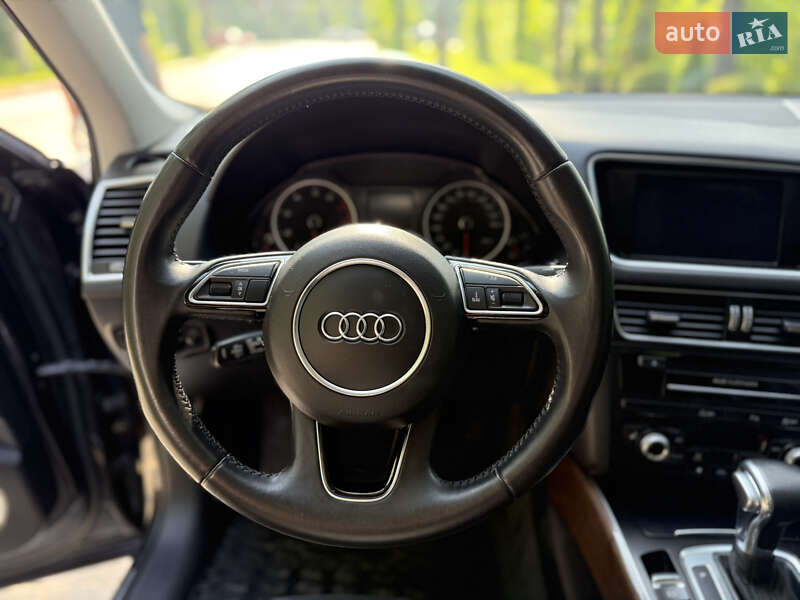 Внедорожник / Кроссовер Audi Q5 2016 в Львове