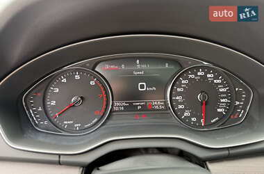 Внедорожник / Кроссовер Audi Q5 2022 в 