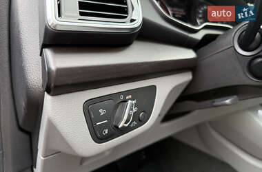 Внедорожник / Кроссовер Audi Q5 2022 в 