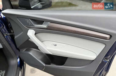 Внедорожник / Кроссовер Audi Q5 2022 в 