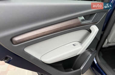 Внедорожник / Кроссовер Audi Q5 2022 в 