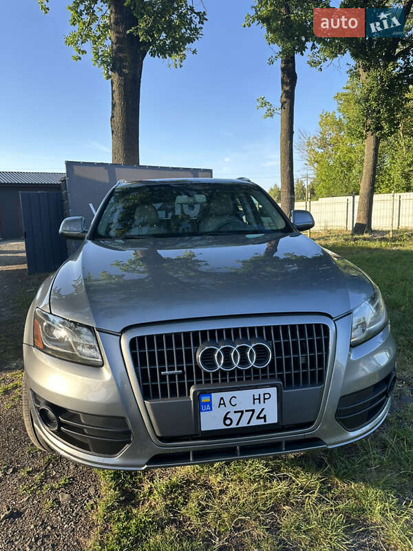 Внедорожник / Кроссовер Audi Q5 2011 в Луцке