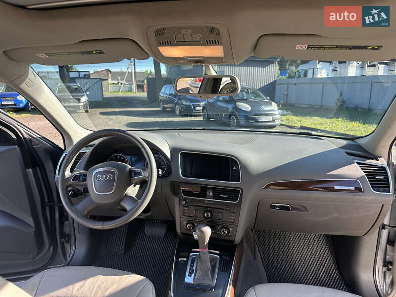 Внедорожник / Кроссовер Audi Q5 2011 в Луцке