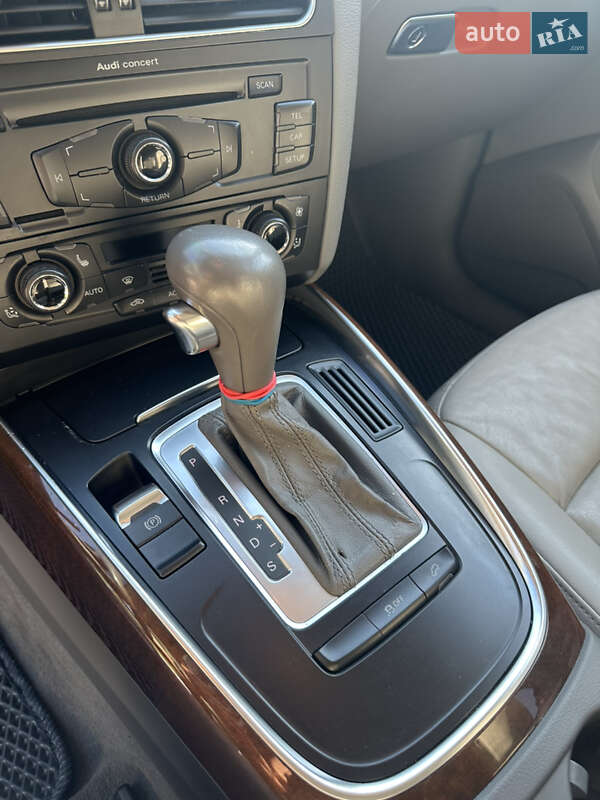 Внедорожник / Кроссовер Audi Q5 2011 в Луцке