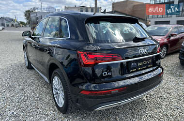 Внедорожник / Кроссовер Audi Q5 2021 в 