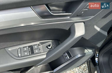 Внедорожник / Кроссовер Audi Q5 2021 в 