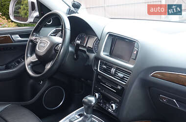Внедорожник / Кроссовер Audi Q5 2016 в 