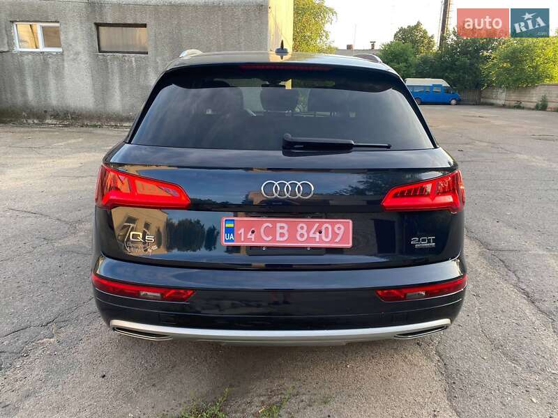 Позашляховик / Кросовер Audi Q5 2018 в Дніпрі