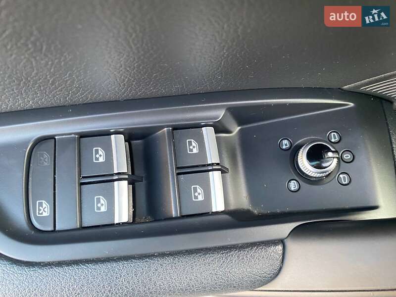 Позашляховик / Кросовер Audi Q5 2018 в Дніпрі